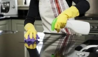 鄭州嬰幼兒照護服務月薪7000元調查 需求旺盛背后的行業現狀與挑戰